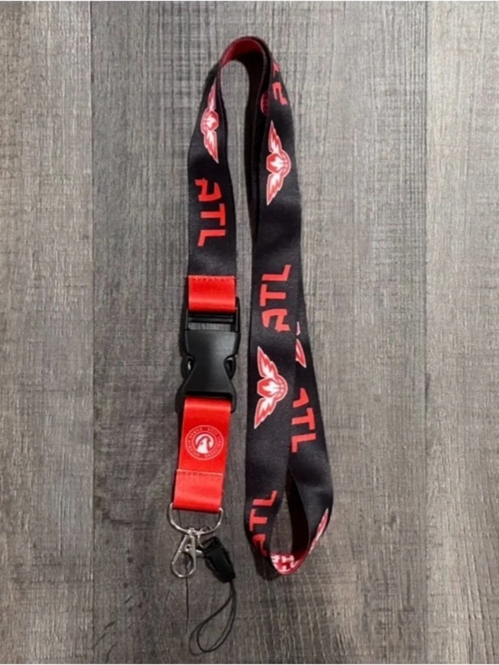 💞 New Atlanta Hawks NBA Basketball Red & Black Lanyard with Break Away Key Hook